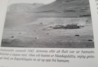 Steinsstaðatún og bær frá 1945. Mynd: Páll Jónsson úr Byggðasögu Skagafjarðar.